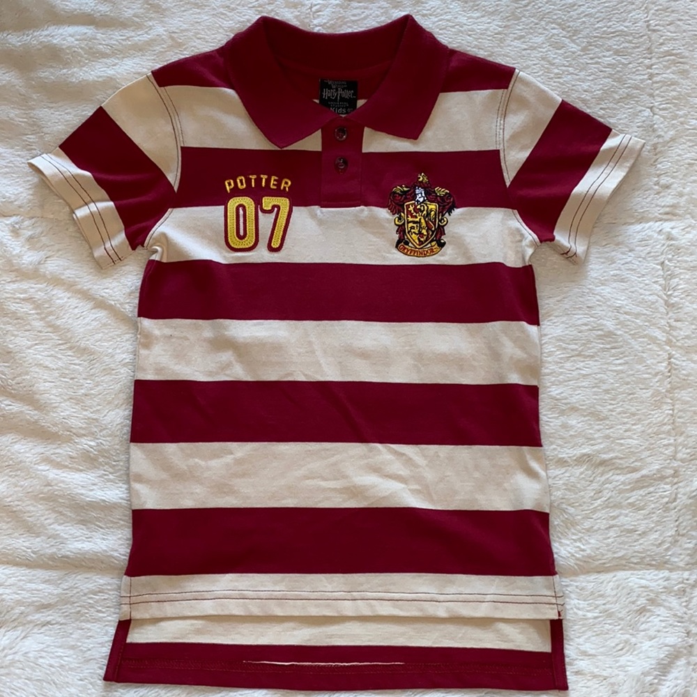 NWOT Harry Potter Universal Studios Boys (M) Top